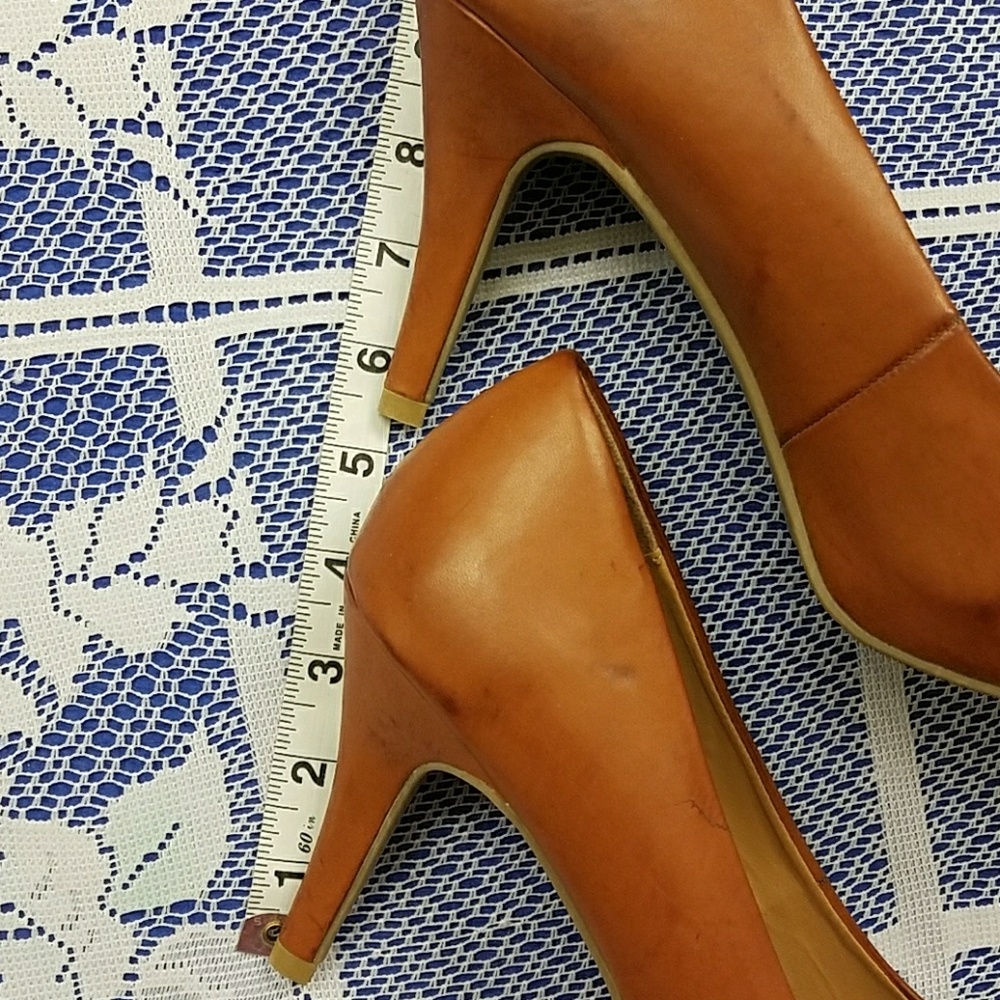 High heels - Picture 2 of 4